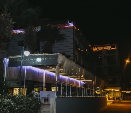 Kınalıkaya Beach Hotel
