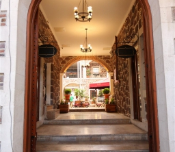 L’Agora Old Town Hotel & Bazaar