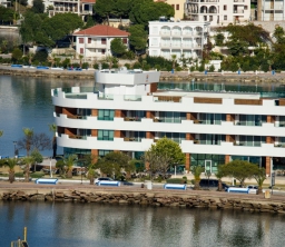 Marina Art Hotel
