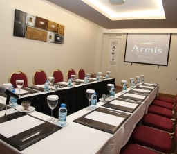 Armis Hotel