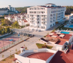 IQ Belek Resort Hotel 